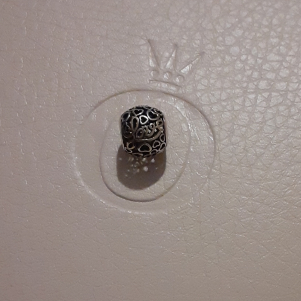Authentic Pandora Love Open Works Charm!